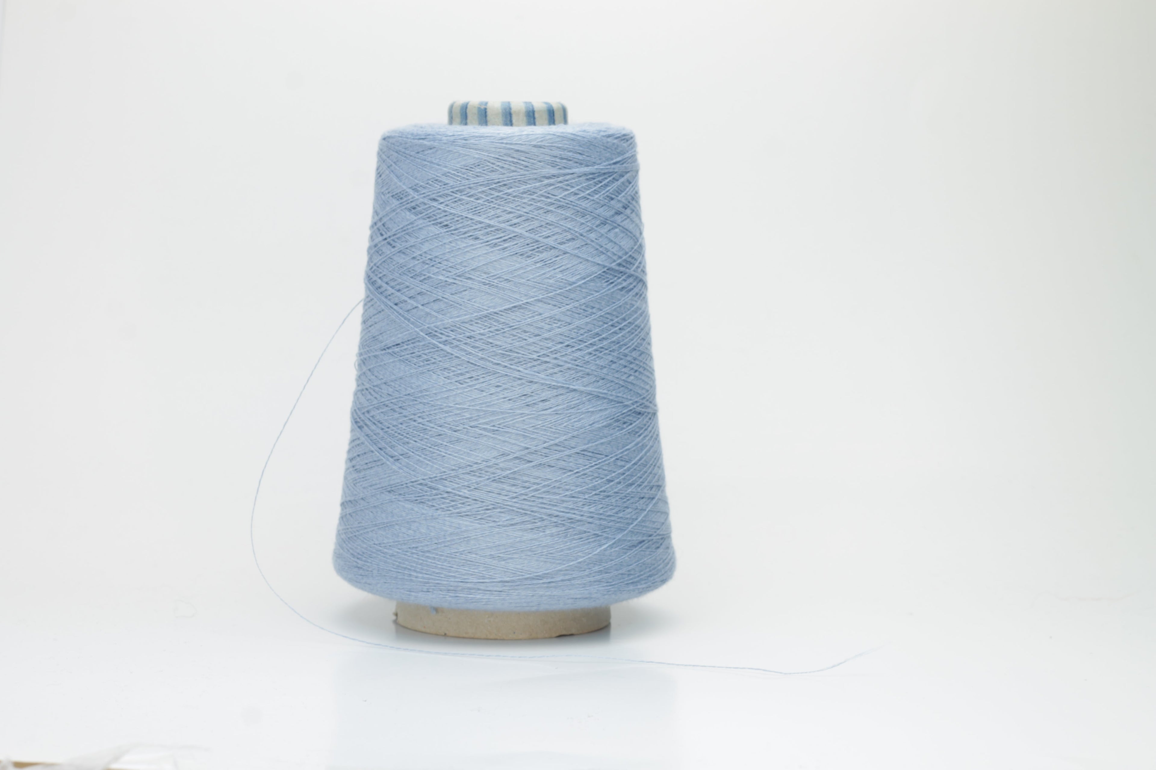Afromood, Nm 2/68, 68% Lino & 32% Cotton, Filmar Spa, Blue. Per 100 gr