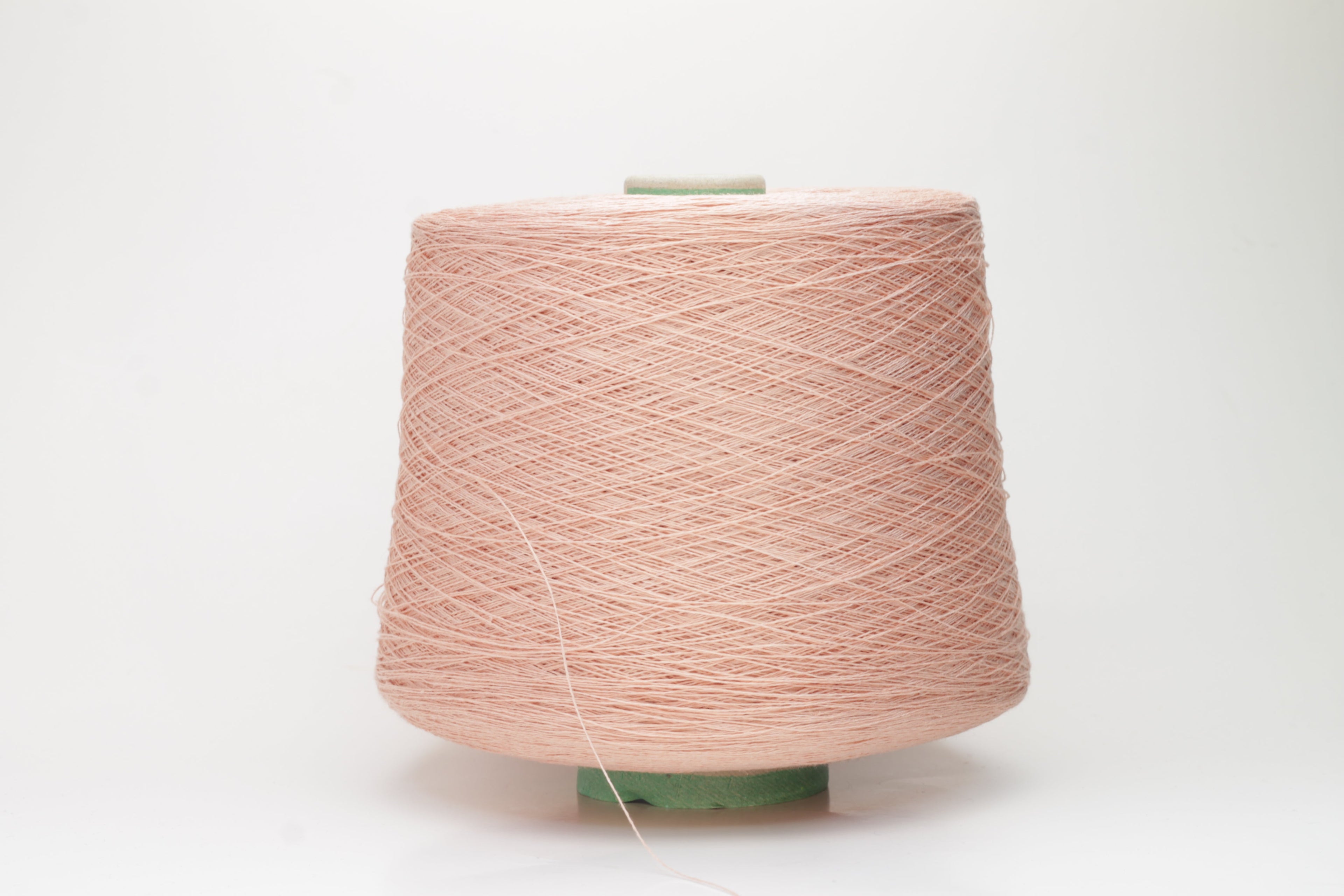 Lino yarn 100%, Nm 2/26, Loro Piana yarn on cone, Color Rosa. Per 100 gr